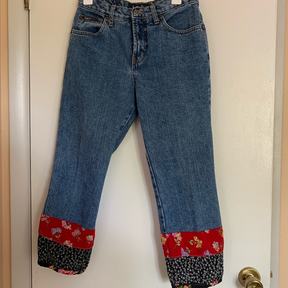 L.e.i vintage jeans with patterns stitched on